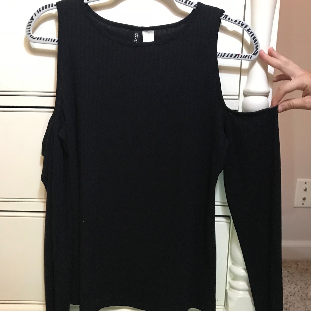Black Open Shoulder Long Sleeve